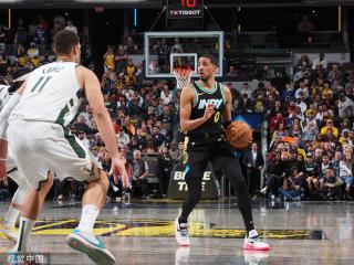 在与队内其 在与队内其