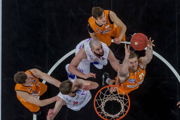 论坛和社交 论坛和社交