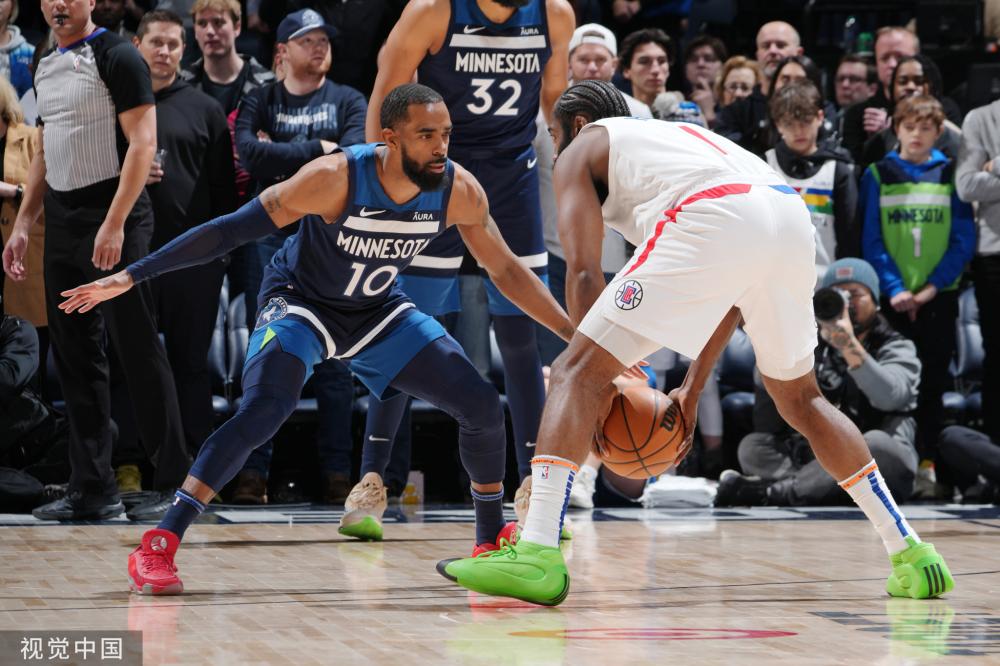 布的比赛现 布的比赛现